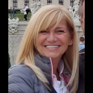 Meet your Posher, Linda